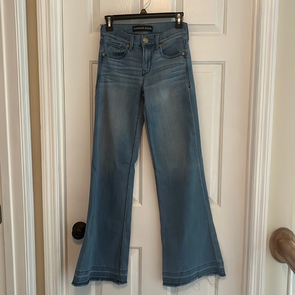 Flare Jeans - Picture 1 of 5